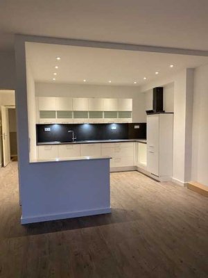 Hochwertig sanierte 2,5-Zimmer-Wohnung mit Einbauküche in Zentrumslage  Schwelm