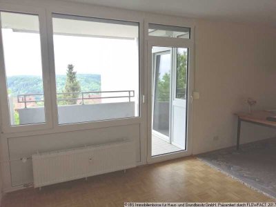 EINZIEHEN UND WOHLFÜHLEN: Top gepflegte 3-Zimmer-Wohnung mit Balkon und Garage