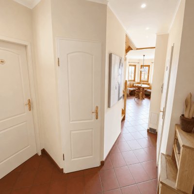 Helle 4-Zimmer-Maisonette mit Galerie &amp; Loggia