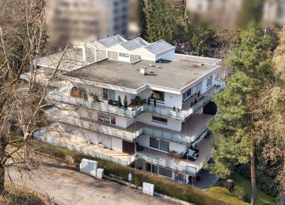 Toplage Baden-Baden: Großzügige Wohnung mit Balkon und Panoramablick