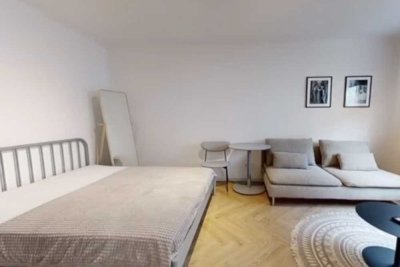Frisch sanierte, geschmackvoll möblierte Designer-Wohnung bereit zur Vermietung