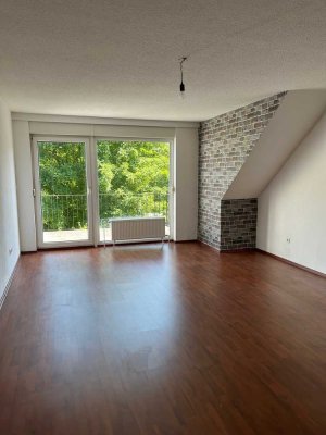 Schöne 2 Zimmer Wohnung mit Blick ins Grüne