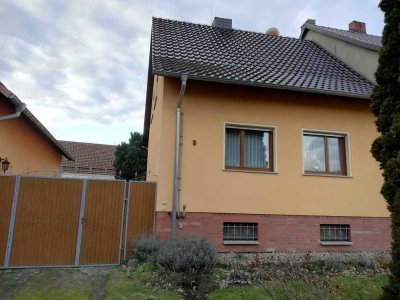 Schönes und gepflegtes 3-Zimmer-Farmhaus zum Kauf in Jüterbog