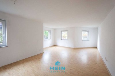 Freundliche 2-Raumwohnung mit Fußbodenheizung / Einbauküche und PKW-Stellplatz