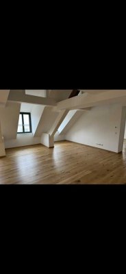 Ab April: 2,5-Zimmer Wohnung mit EBK, im Zentrum von MA-Wallstadt