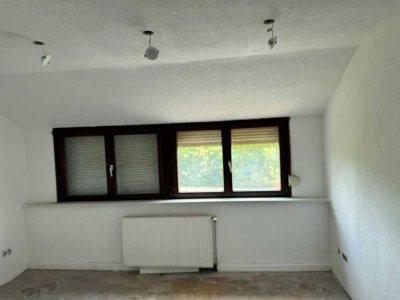 Attraktive 3,5-Zimmer-DG-Wohnung in Saarbrücken