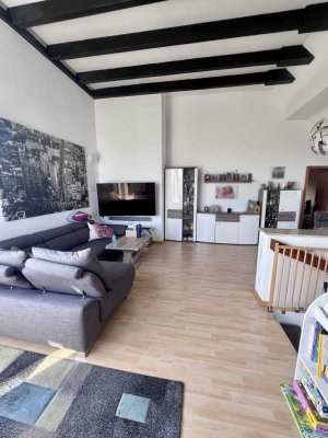 Großzügige 3-Zimmer-Maisonettewohnung mit PKW-Stellplatz in gepflegter Wohngegend