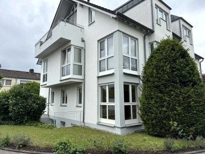 Helle Erdgeschosswohnung mit Terrasse, Garten und Stellplatz