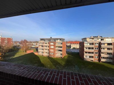 Renovierte 3-Zimmer-Wohnung mit Einbauküche, Loggia und Stellplatz Bezugsfertig 05.01.2026
