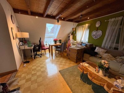 Sonnige Dachwohnung in Viernheim mit 55 m² in ruhiger Hausgemeinschaft