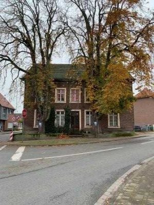 6-MFH Historisches Herrenhaus mit Baugenehmigung – Ihre einzigartige Investitionsmöglichkeit!