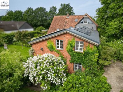 Ländliches Anwesen der besonderen Art unweit von Hamburg entfernt