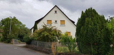 Zweifamilienhaus in sonniger Lage in Karlstadt