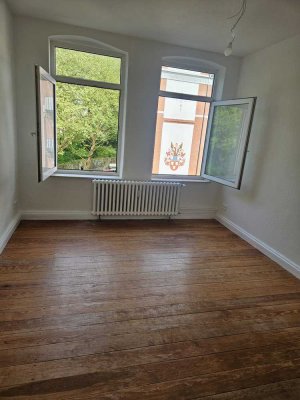 Modernisierte 2-Zimmerwohnung mit Balkon und Duschbad