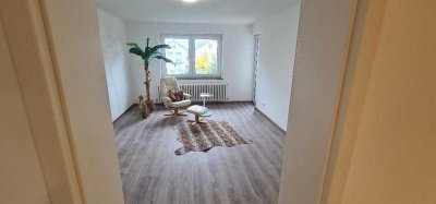 Bezaubernde kernsanierte 3 ZKB Wohnung mit schönem Balkon mit Blick ins Grüne