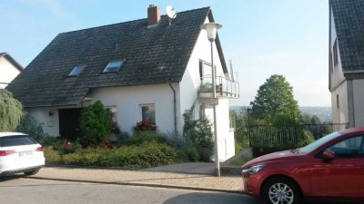 Schöne 2-Zimmer-Wohnung mit gehobener Innenausstattung mit Einbauküche in Saarbrücken