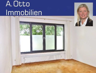 Krefeld - Uerdinger Str. / Nähe Bismarckviertel, 2 Zimmer Erdgeschoss Wohnung mit EBK, Duschbad