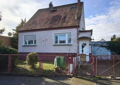Einfamilienhaus mit großem Grundstück in Leipzig-Seehausen – renovierungsbedürftig mit Potenzial