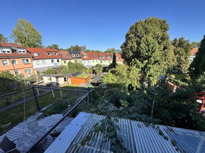 RENOVIERUNGSBEDÜRFTIGES RMH MIT 5½ ZIMMERN UND KLEINEM GARTEN IN STUTTGART-OST (GAISBURG)