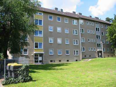 Kleine Familien Wohnung-  3-Zimmerwohnung mit Balkon!