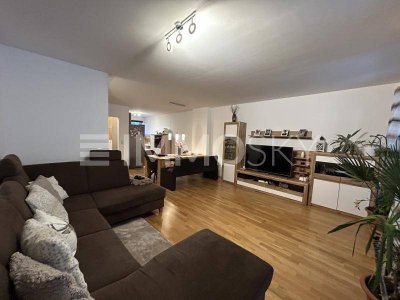 Moderne Maisonettewohnung im Reihenhausstil in zentraler Ruhelage