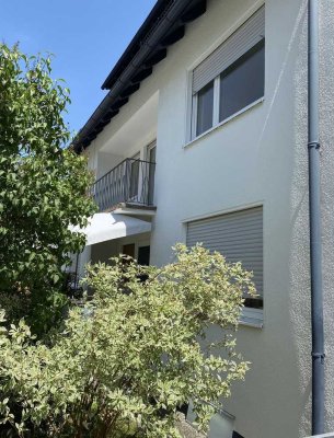 Hell und zentral gelegene 3-Zimmer-Wohnung mit Balkon