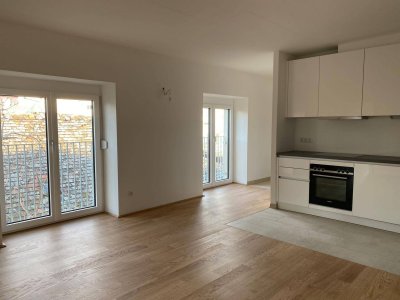 Ruhige, helle Dachgeschoßwohnung mit großer Terrasse