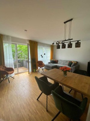 Von Privat: Moderne 3-Zimmer-Wohnung (Bj. 2006) mit großem Balkon & Fußbodenheizung in ruhiger Lage