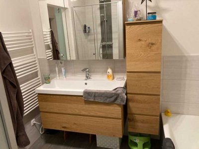 Exklusive, modernisierte 1,5-Raum-EG-Wohnung mit Balkon und EBK in Bochum