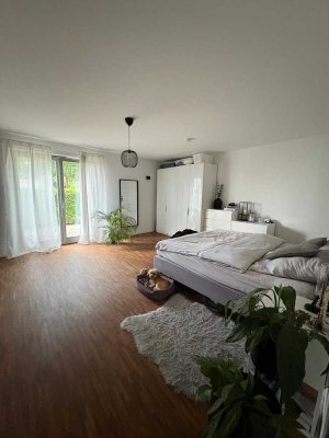 Stilvolle, gepflegte 2-Raum-EG-Wohnung mit gehobener Innenausstattung mit EBK in Zell am Main