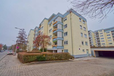 Hell und freundlich! 4,5 Zimmerwohnung mit Balkon und TG-Stellplatz