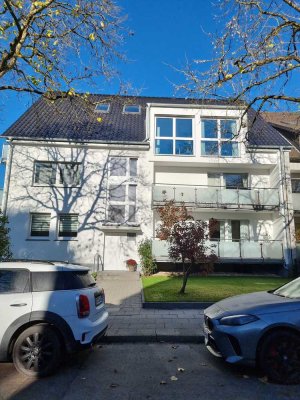 Attraktive 2,5-Raum-Wohnung mit EBK und Balkon in Eppendorf