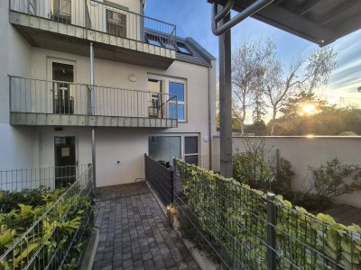 3-Zimmer Neubauwohnung (Preis inkl. BK, Heizung und Wasser) mit zwei Balkonen, absolute Ruhelage im Hof mit perfekter Anbindung
