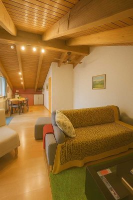 Gemütliche 2-Zimmer-Dachgeschoss-Wohnung in unmittelbarer Nähe zu Salzburg