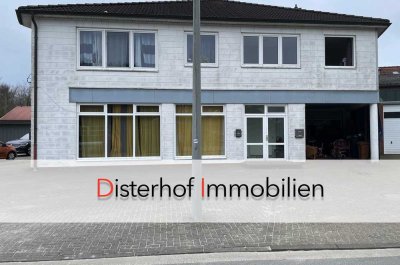Gewerbehalle mit vier Wohnungen