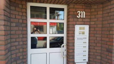 4,5 Zimmer Erdgeschosswohnung+Terrasse+2 Stellplätzen,Provisionsfrei zum Verkaufen.!!