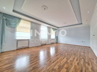 Platz für die ganze Familie; Einfamilienhaus auf großzügigem Grundstück