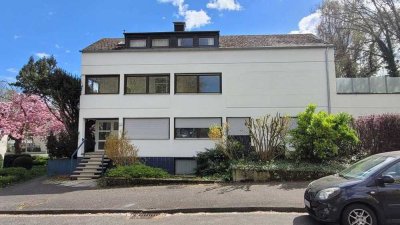 Modernisiertes Ein- bis Dreifamilienhaus in Bad Godesberg -   Muffendorf