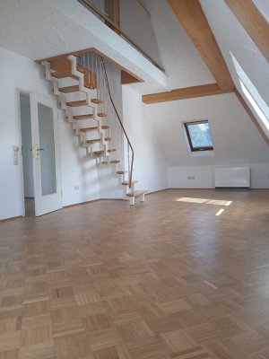 Exklusive Maisonette - Altbauwohnung mit Galerie & Wintergarten in BI Westen / Schildesche