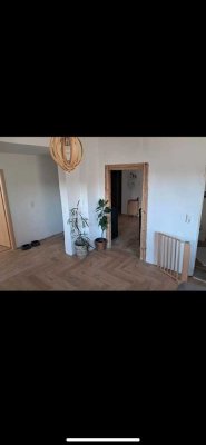 Helle 4-Zimmer-Wohnung mit moderner Infrarotheizung, Kamin & traumhafter Küche in Mömbris-Daxberg
