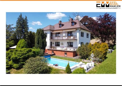 Vielseitiges Familienanwesen mit Pool, Garten und Ausblick