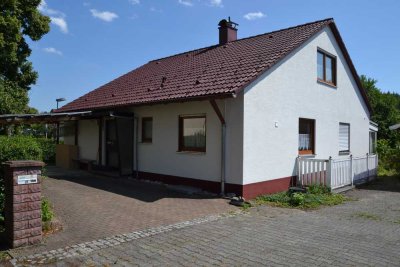 Einfamilienhaus in ruhiger Sackgassenlage mit Wintergarten, Garage & Carport