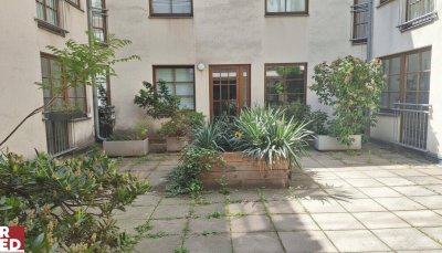Zeitgemäßer DG Wohnkomfort vereint mit Flair eines revitalisierten Jahrhundertwende-Vorstadthauses