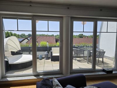 Außergewöhnliche Wohnung mit großem Balkon