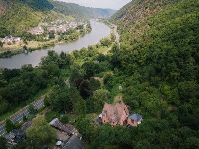 Altbau-Villa mit Traumblick an der Untermosel zwischen Cochem und Koblenz – Ihr neues Zuhause!