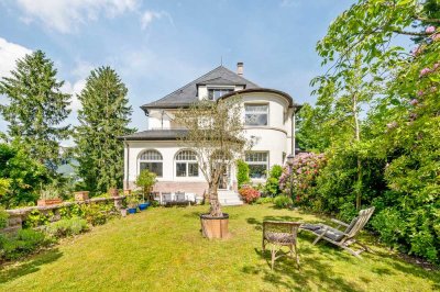 Stilvolle Maisonette-Wohnung in historischer Villa
