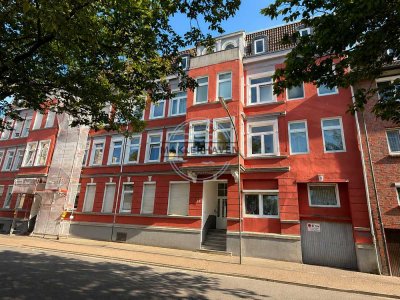 Überraschend anders. Charmante Wohnung mit Garage und viel Gestaltungspotenzial