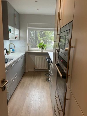 befristete 2-Zimmer-Wohnung mit Balkon und Einbauküche in Hattersheim