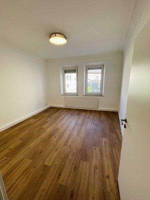 Sanierte 2-Zimmer-Wohnung mit XXL-Terrasse in Johannis