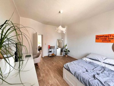 PROVISIONSFREI – Sanierte und sehr gut vermietete Eigentumswohnung (Altbau) in zentraler Lage